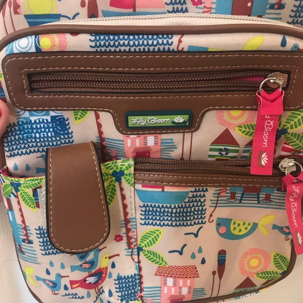 Lily bloom crossbody